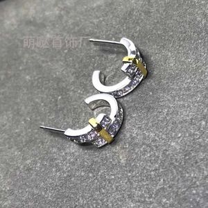 Designer Brand Double Row Diamond Earrings Full Of Diamonds Två färger Circles Niche Light Luxury Fashion European Station 925 Silver Super Sparkling Women 5Z2E