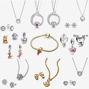 Colar de designer quente para mulheres pulseira de ouro rosa festival de natal jóias presente diy caber pandoras espumante floco de neve pingente colar e brinco conjunto com caixa