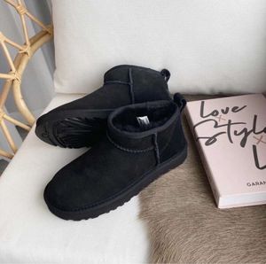 Designer klasyczny śnieżny buty damskie mini half boot USA zima pełna futro futrzane satynowe buty kostki Tazz Slipper buts