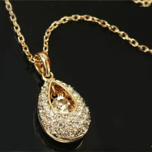 Hänge halsband Fashion Color Crystal Gem tårar droppar ihåligt halsband ängel teardrop naturliga kvinnor smycken gåva