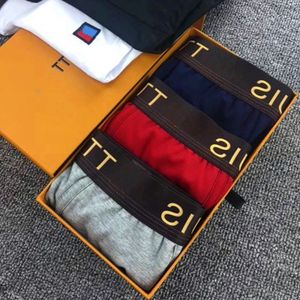 Mens underkläderdesigner Fashion Luxury Boxers Pure Cotton Ventilate Comfort Underpants 7 Kinds Select Letter Brand med Box