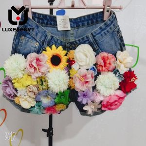 Damen Shorts LUXEENVY European Thai Fashion Brand Handmade Flower Pailletten Nails Show Slim Denim 2023 Herbst und Winter