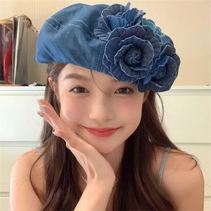 Basker y2k koreansk designer vintage elegans denim blå camellia basker hattar för kvinnor vår sommar kvinnlighet niche casual målare mössor 231130