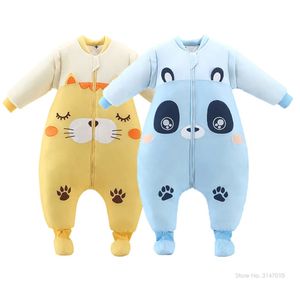 Sleeping Bags Cotton born Baby Sleeping Bag Wearable Blanket Envelope For born Sleepsack Thicken Warm Romper Clothes for Kid Bedding Set 231129