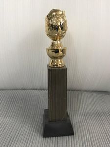 Golden Globe Award Trophy 10 tum med HFPA -logotyp stämplade i Gold26cm Hög guldfärg God Golden Globe8769603