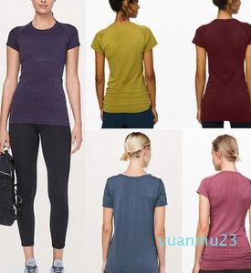 Yoga Donna undefinito Camicie Swiftly T-shirt tecnica T-shirt a maniche corte t-shirt Sport Outdoor Outfit
