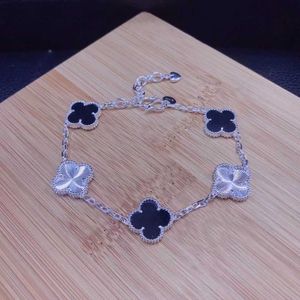 Quattro braccialetti firmati Van Clover Leaf Jewelry 4 Cleef Bracciale con ciondoli da donna Zuyin Lucky con struttura leggera e lussuosa e regolazione avanzata per regalare ai migliori amici