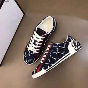 Den senaste försäljningen av hög kvalitet Men Retro Low-Top Printing Sneakers Design Mesh Pull-On Luxury Ladies Fashion Beteckna Casual Shoes HM8KL000004