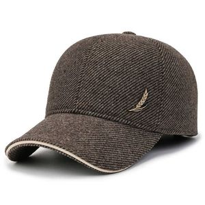 Ball Caps Trendência de inverno masculino Moda de caminhão de beisebol quente Moda e veludo Caminho ao ar livre Proteção à prova de ouvido à prova de vento G230201