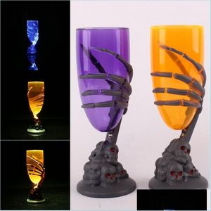 Muggar LED Ghost Claw Cup Luminous vinglas Halloween Plast 3D Belysning Champagne Beer Mug Drop Delivery Home Garden Kitchen DIN DHMIO