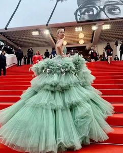 Luxury Sage Quinceanera Dresses Pleats Tiered Spaghetti Straps Backless Long Puffy Sweet 16 Party Debutantes Gowns Chic Special Occasion Pageant Red Carprt Dress
