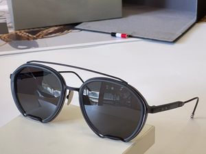 T810 Óculos de sol piloto preto para homens Metal Black Shorts Designer Sun Glasses Shades Outdoor UV400 Protection Eyewear com caixa