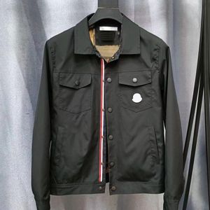 Vestes homme chemises ￠ fermeture ￠ glissi￨re Stripe Coats Bomber Jacket Mens Spring Automne Matel With Letters Budge Asian Taille M-5xl