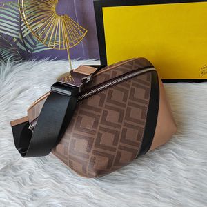 Bolsa de designer de couro de luxo Fanny Pack Men Women pegou bolsa de bagagem ao ar livre de Bumbag