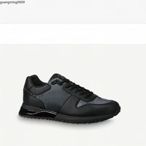 2023 mode Casual Frau Männer Schuhe Luxus Tenis Masculino Schuhe Aus Echtem Leder Unisex Schuhe Rote Turnschuhe Herren Lauf gm9mj000001