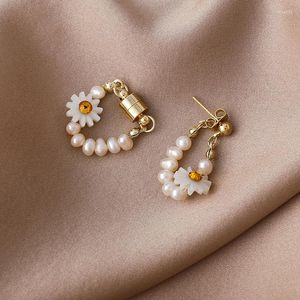 Backs Earrings Minar Temperament Natural Freshwater Pearl Daisy Clip For Women Gold Color Metal Resin Acrylic Statement Gifts