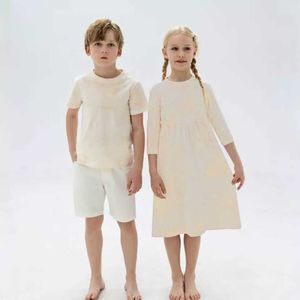 Новые платья миди для девочек-подростков с принтом «тай-дай» для девочек и топы для мальчиков, одинаковые летние комплекты для всей семьи, мягкая детская коричневая розовая одежда #7009