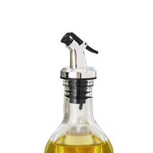 Other Kitchen Tools Olive Oil Guide Nozzle Seasoning Mouth Liquor Dispenser Flip Wine Vinegar Bottle Cap Stopper Pourer Bar BBQ 230201