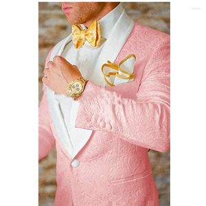 Abiti da uomo 2023 Custom Made Jacquard Sposo Uomo Smoking rosa Scialle bianco Risvolto Mens Wedding Prom Party Man Blazer Suit