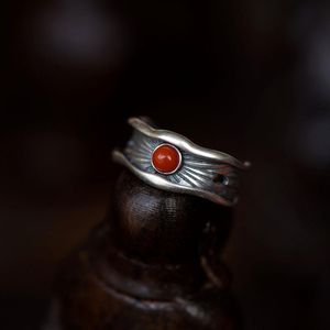 Pierścienie klastra oryginalny projekt południowy czerwony turmalin lotos otwarty pierścień chiński styl retro bohemian charm srebrna biżuteria damska