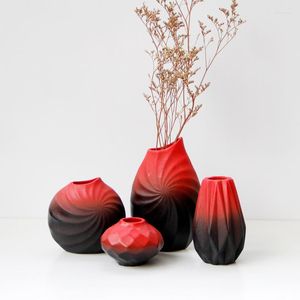 Vazolar Avrupa tarzı vazo basit ve modern oda dekoru ev dekorasyonu kırmızı siyah gradyan buzlu seramik çiçek aranjmanı