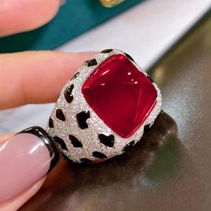 Pierścienie klastrowe Vintage Lab Ruby Diamond Ring 925 Srebrny Party Wedding For Women Bridal Promise REATMATREAM Prezent biżuterii