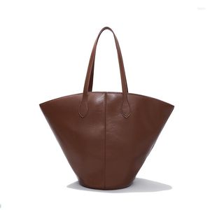 Duffel Väskor Maxdutti 2023 French Bag Women Vintage Leather Large Capacity Tote