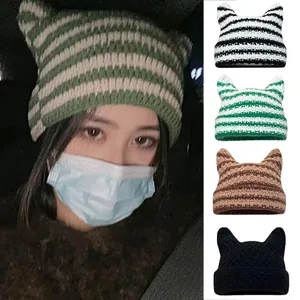 女性のためのビーニーハットパンクゴシック猫の耳編み帽子秋と冬の暖かいストライプニットウールキャップ