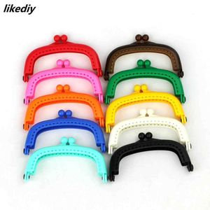 Bag Luggage Making Materials 10 PcsLot 8.5 CM Candy Color Arc Resin Plastic Purse Frame With Hole Kiss Clasp Lock DIY Accessories 230202