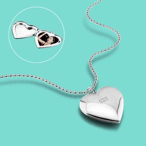 Pendant Necklaces New Women's 925 Sterling Silver Necklace Classic Heart Photo Box Pendant Customizable Photo Anniversary Jewelry Gift bijoux G230202