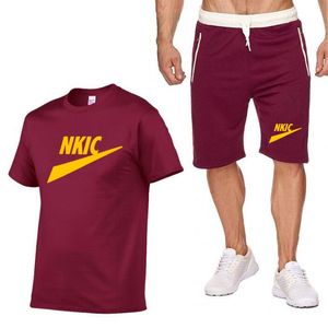 Men's Tracksuits Running Fitness 2 PCS Set Breathable Sportsuit Quick Drying Clothes Pants Sportwear Suits Workout Basketball Leisure Set