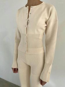 Pantaloni a due pezzi da donna Set di pantaloni slim beige per le donne Moda maglione a maniche lunghe e abiti 2023 Autunno Inverno lavorato a maglia casual