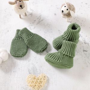 Primeiros Walkers Born Shoes Baby Sapates Set Knit Infant Girl Boots Boots Mitten Moda Solid 2pc Toddler Kid Slipon Bed Handmade 018M 230202