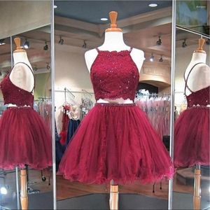 Vestidos de festa Borgonha curta Duas peças Prom Homecoming com Spaghetti tiras