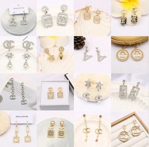 Lots Wholesale 18K Gold Plated Designers Letters Stud Geometric Women Tassels Crystal Rhinestone Pearl Earring Wedding Party Jewelry