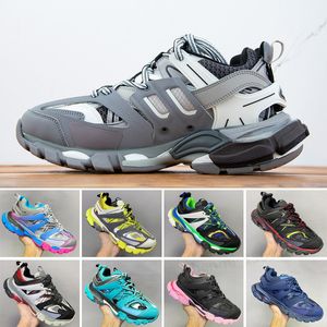 高級ブランドデザイナーの男性メンズカジュアルシューズトラック3 3.0トリプルホワイトスニーカーTess.S. Gomma Leather Trainer Nylon Printed Platform Trainers Shoes C48