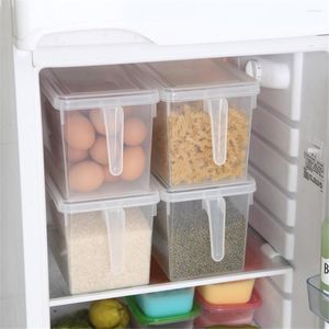 Bottiglie di stoccaggio Scatola per frigorifero Contenitore per cereali Contenitore con manico Sigillato in plastica Organizzatore di alimenti per cucina domestica 1PC