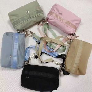 Nylon Tide Brand Crossbody Bag Summer NUEVA Fashion Fashion Style Corean Shoulse Bag Bag Bag Sports Ligera y duradera