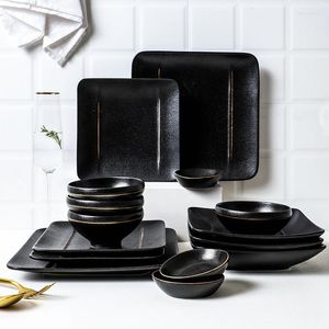 Set di stoviglie Piatto occidentale Piatto quadrato creativo nero satinato per la casa Piatti giapponesi con bordo dorato