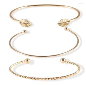 Bangle Europe och America Fashion Gold Armband för kvinnor Enkel personlighet lämnar tre stycken öppen smyckenbangle Lars22