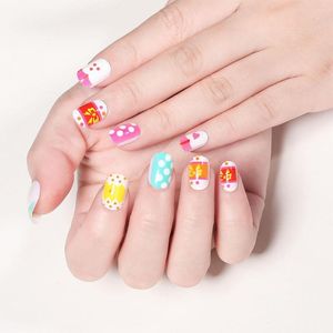 Yanlış Nails Lulaa 24pcs Cartoon Crown Fake Nail Press Sanat Çocuk Çevre Dostu Akrilik İpuçları Moda Tırnak