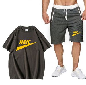 Tuta da uomo Palestra Fitness Tuta sportiva ad asciugatura rapida Abbigliamento Corsa Jogging Abbigliamento sportivo Esercizio Tute da allenamento