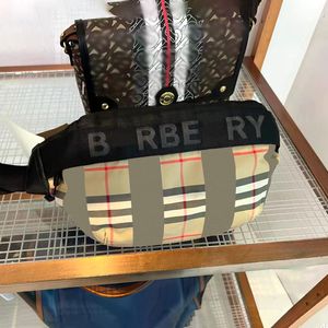 Luxurys Designers herr Dam ryggväska ny Lyx randig midja clutch klassisk Rutig ryggväska plånbok canvas bröstbälte väska mode dragkedja Crossbody nylon rese gym