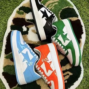 Sapatos casuais de homens masculinos Bapestas Baped Sneakers Bapesta Sk8 Sta Patente Couro Verde Verde Branco Formure Para Homens Mulheres