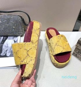 designer Man sandal Beach Slide Woman Slipper Crocodile Skin Leather Flip Flops Sexy Ladies Orange Scuffs Shoes