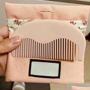 Hair Brushes 2021 Mini Cute Little Combs Practical Sandalwood Comb With Gift Box For Women Girls Holiday Gifts 00888 Drop Delivery P Dhgb1