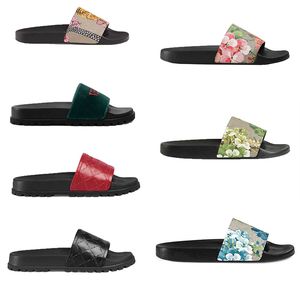 Beach Designer Blooms Print Tofflor Slide Sandaler Mode Slides Causal Grön Röd Vit Halkfri sommarflip Flop