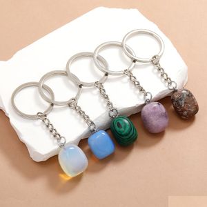 キーチェーンストラニードIrregar Ellipse Crystal Opal Natural Stone Key Rings Square Gem Charm