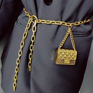 Cinture a catena in vita Cinture a catena di design di lusso per abito da donna Jeans Pantaloni Mini Vita vintage Borsa in metallo dorato Nappa Accessori per gioielli per il corpo 230203