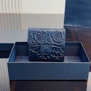 France Women Camellia Sac de portefeuille classique en relief Mini support de carte en cuir matelass￩ Purse Purse Club Luxury Sacache Multi Pochettes Coin P
